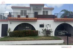 House in Altos - $1,500 with water and electricity
