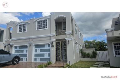 Spacious, fully equipped house with solar panels