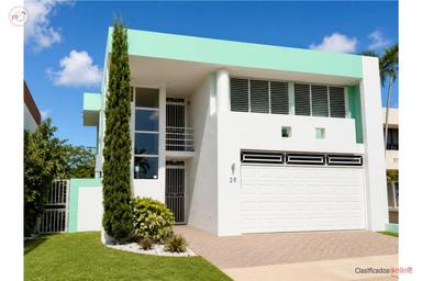 Dorado del Mar, 3 bedrooms, 3 bathrooms, generator and cistern