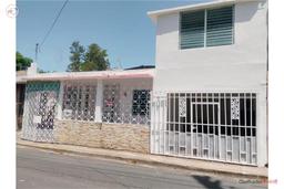 House for sale 6 minutes from LMM Airport