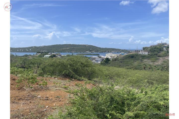 Terreno en Culebra con vista a Ensenada Honda