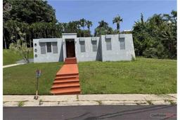 Urb San Martin Casa Esquina Cerca Del Pueblo