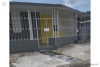 Multi-family home in Yauco - $170,000