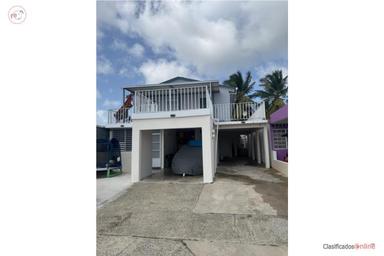 Villas de Loíza: 2-story house with 1 apartment