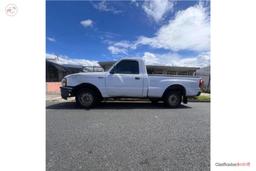 Mazda B2500 Clean and Complete