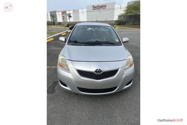 2011 Toyota Yaris Automatic - $5 - 495 OM