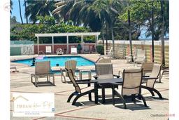 For Rent in Isabela - Apt. steps from the beach