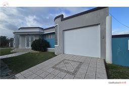 Elegant and centrally located property