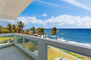 Oceanfront residence, 3 units, Kikita Beach
