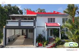 Las Cuevas District - House with pool