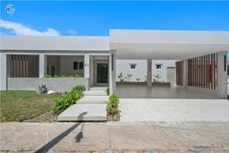 Dorado Del Mar Remodelada Con Piscina