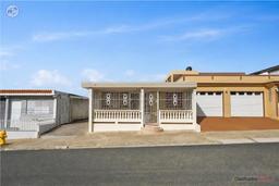 Beautiful house in Valles de Manatí, 3 bedrooms/1 bathroom, $145k