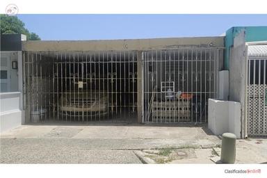 Country Club 3BR/1BA - 4th Extension