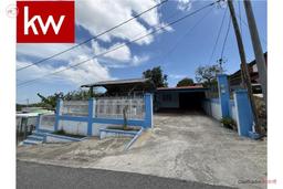 Palmarejo Neighborhood - House in Lajas